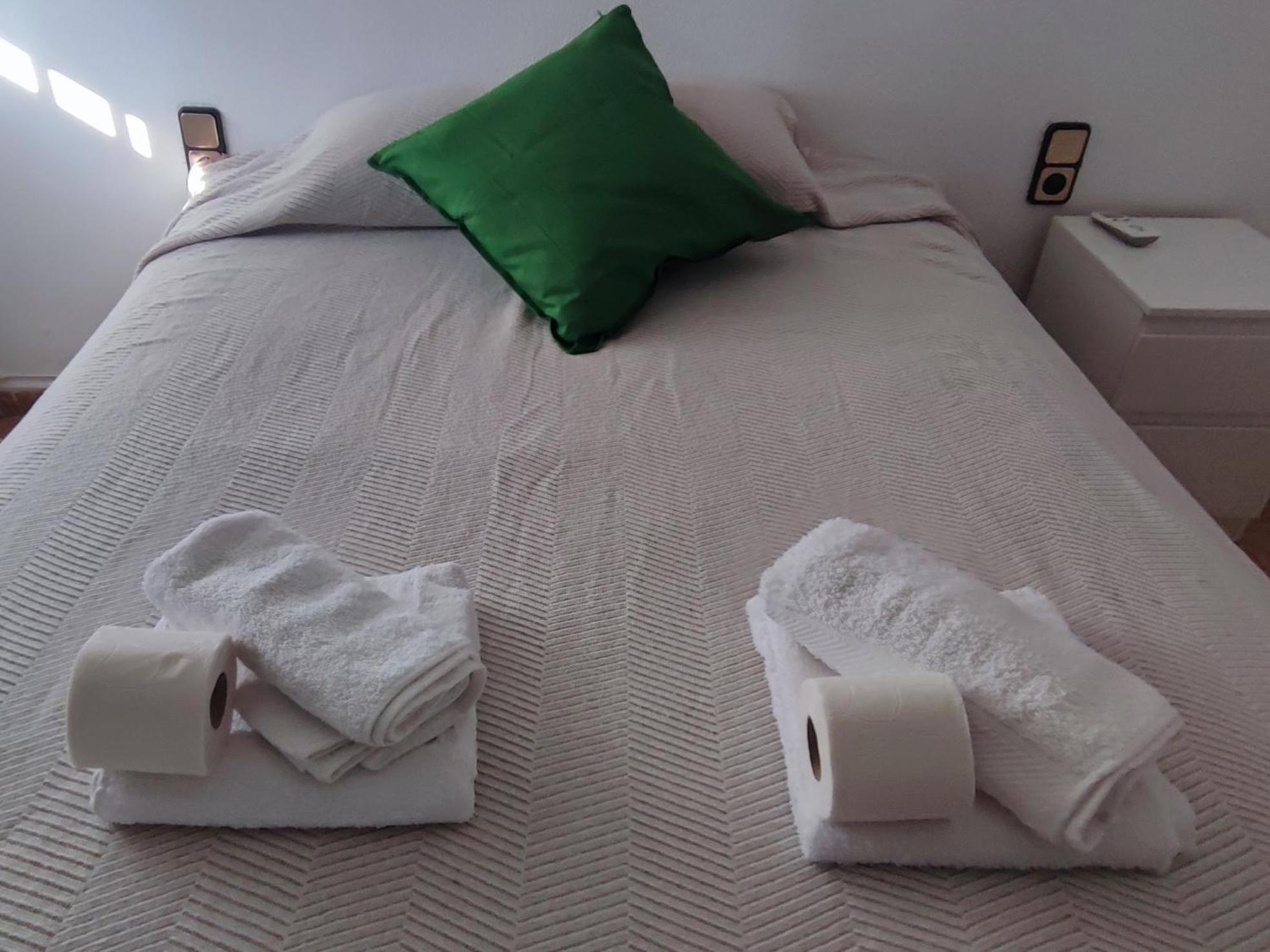 Oromana Loft Apartman Alcalá de Guadaira Kültér fotó